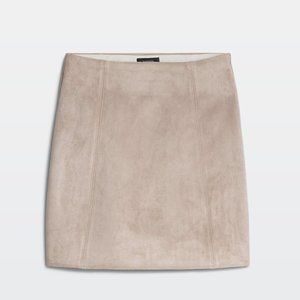 Aritizia Babaton Pink Hopper Skirt